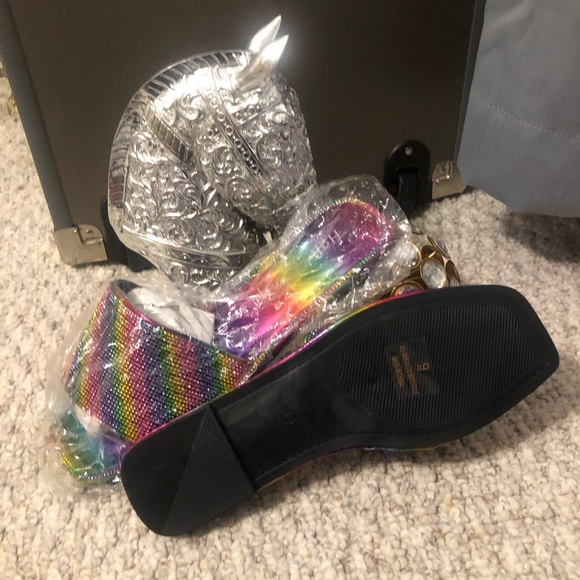 Brand new rainbow slides size 9 - Picture 3 of 3